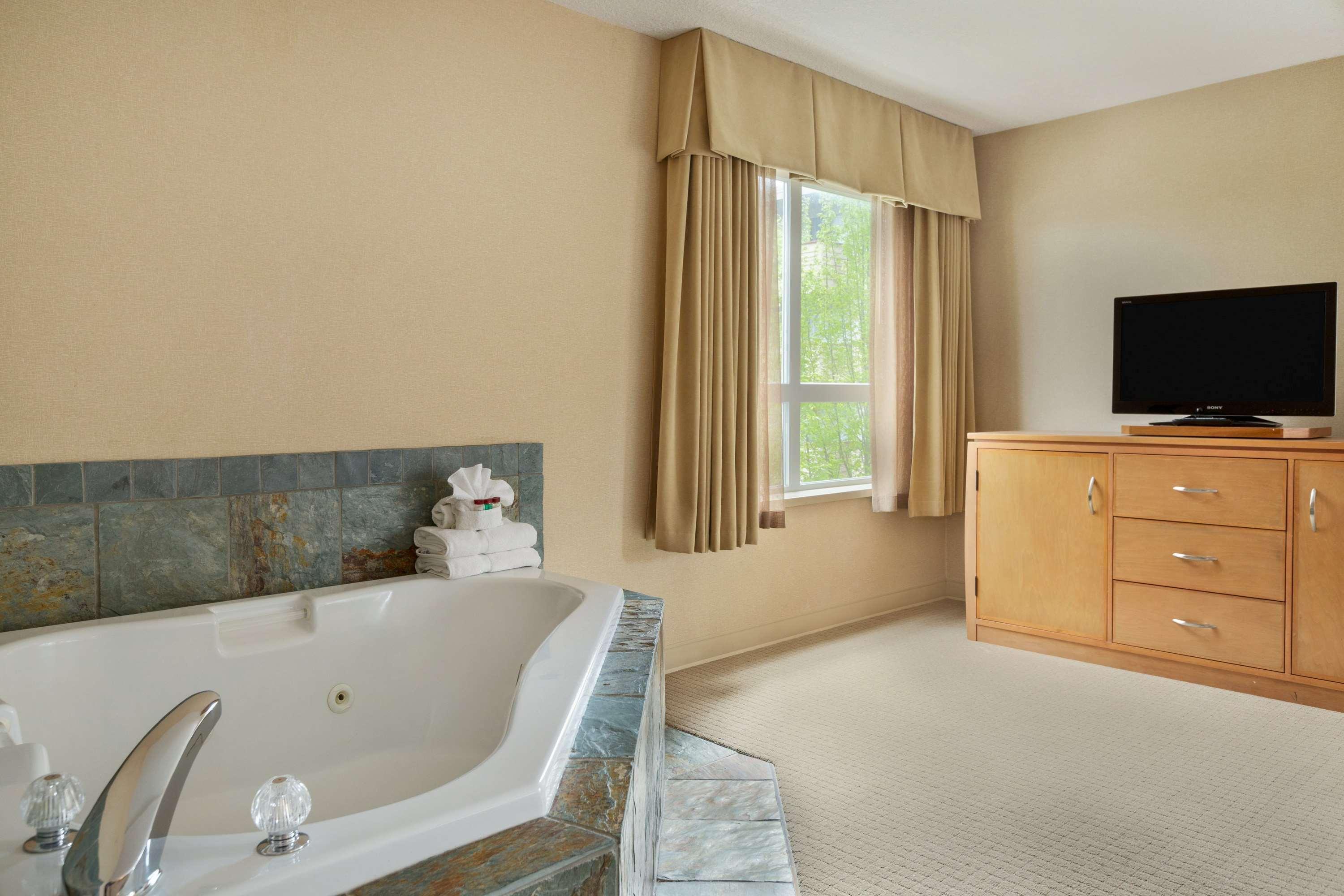 Hotel Ramada By Wyndham Nanaimo Exteriér fotografie