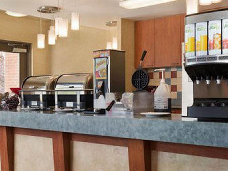 Hotel Ramada By Wyndham Nanaimo Exteriér fotografie